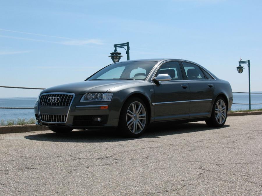  Audi S8 (D3) 2008 года  (NA) (фото 1 из 62)
